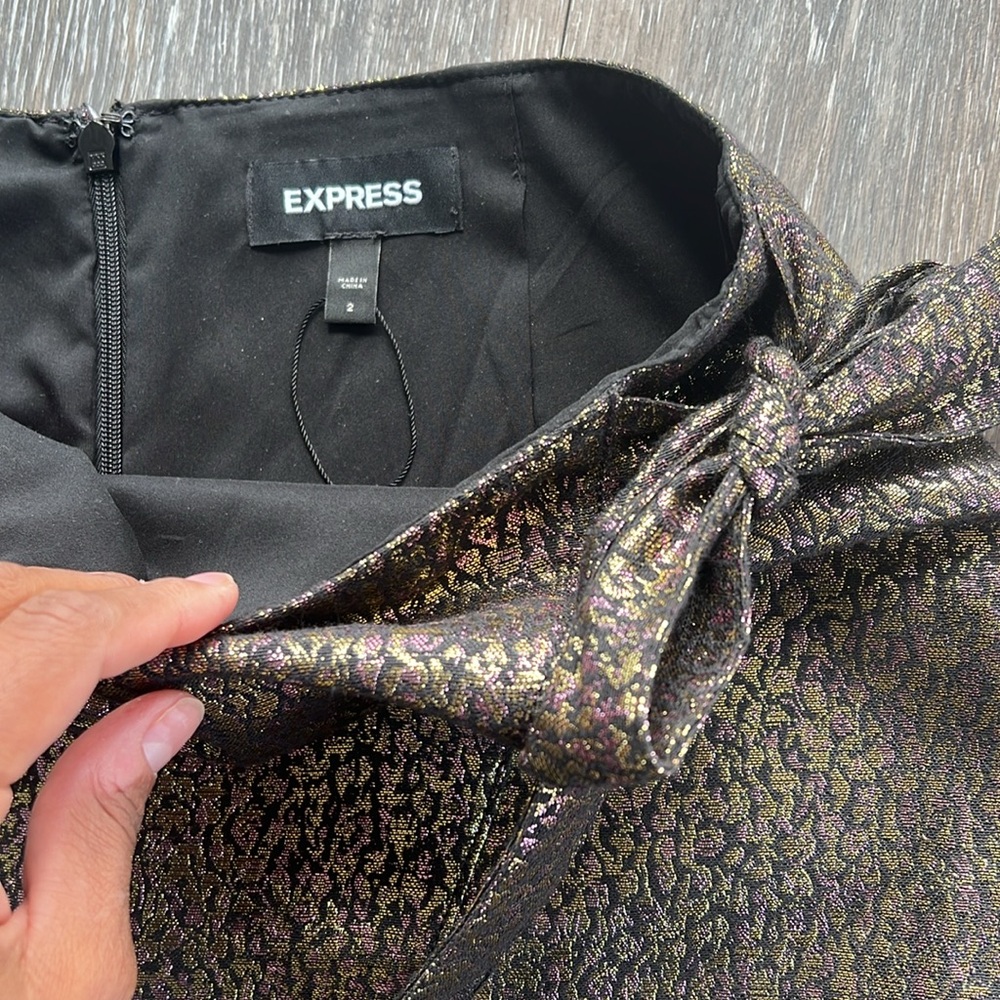 Express Skirt, Metallic, Fuchsia & Green Pattern - Picture 3 of 4